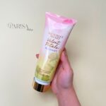 لوسیون بدن ویکتوریا سکرت مدل Velvet Petals RADIANT