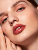 لیپ گلاس شیگلم SHEGLAM مدل Glaze Daze رنگ Jammy