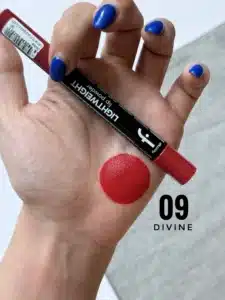رژلب مایع سر اسفنجی فلورمار Flormar مدل Lightweight Lip Powder (تستر) - Image 7