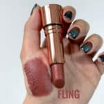 رژلب مات مخملی رولوشن Revolution کد 234(رنگ Fling)