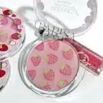 هایلایتر پودری هدی موجی HUDAMOJI مدل Strawberry - Image 3