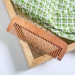 شانه چوبی دندانه متوسط AOA