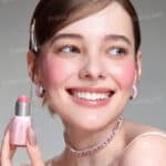 رژگونه استیکی کره ای شیگلم SHEGLAM مدل Buttery Bliss Blush Stick رنگ Love Cake - Image 3