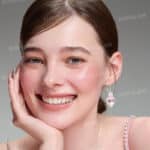 رژگونه استیکی کره ای شیگلم SHEGLAM مدل Buttery Bliss Blush Stick رنگ Painted Peony - Image 3