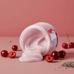 اسکراب لایه بردار بدن داو Dove مدل Gommage Corps رایحه گیلاس خرد شده و شیر چیا Crushed Cherries & Chia Milk(425 گرم) - Image 2