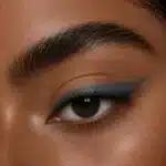 مداد چشم پیچی فارماسی Farmasi Eye Liner Pencil کد 10 رنگ Glitz Grey - تصویر 3