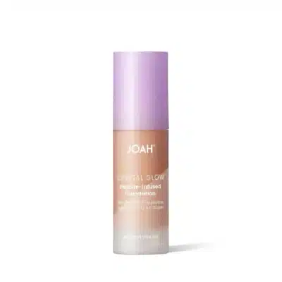 کرم پودر درخشان ژواه JOAH مدل Crystal Glow Peptide-Infused Foundation کد MN060